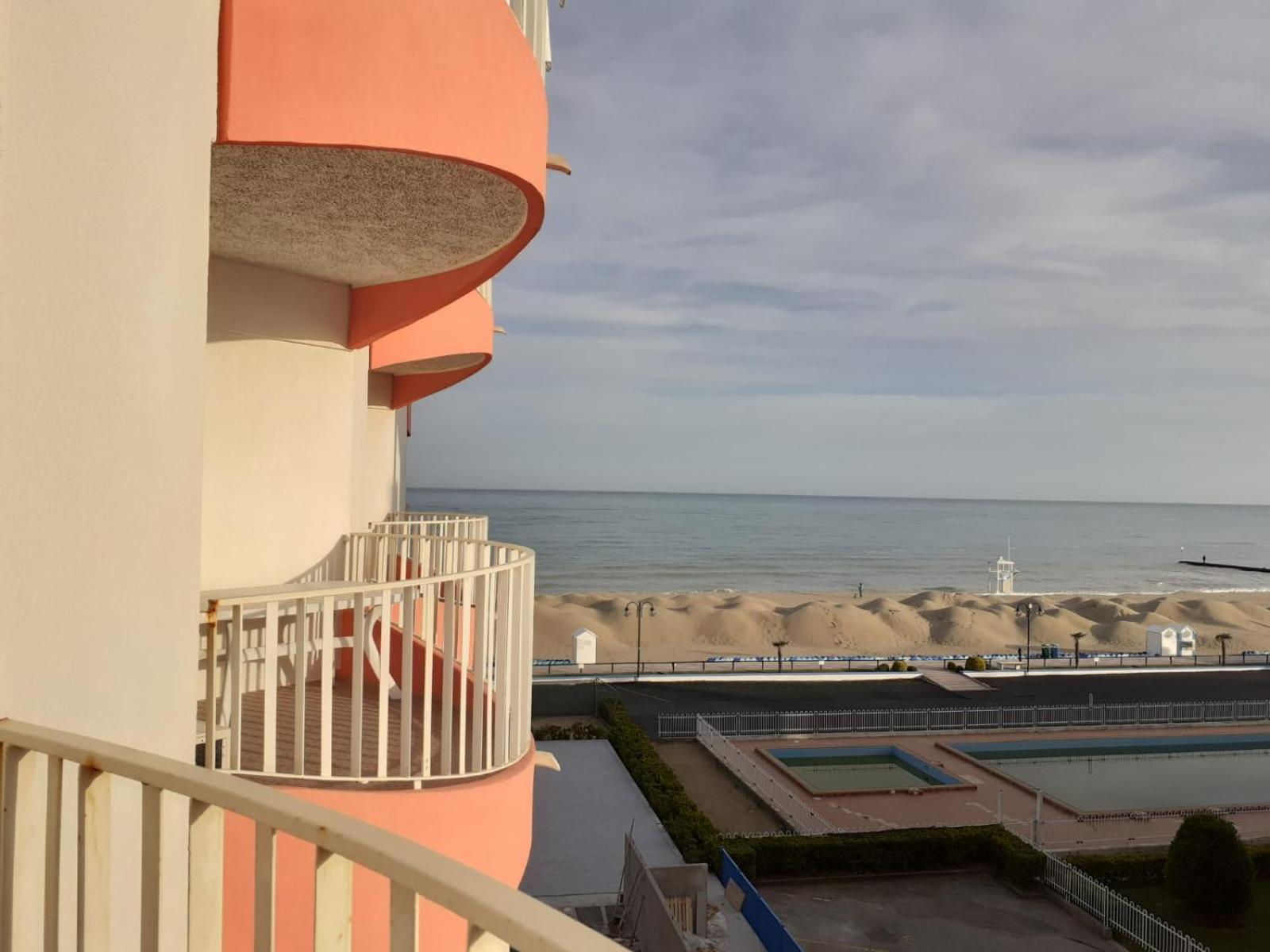 Residence Apollo - Walterigato Apartments Solo Per Famiglie ลิโดดิเยโซโล ภายนอก รูปภาพ